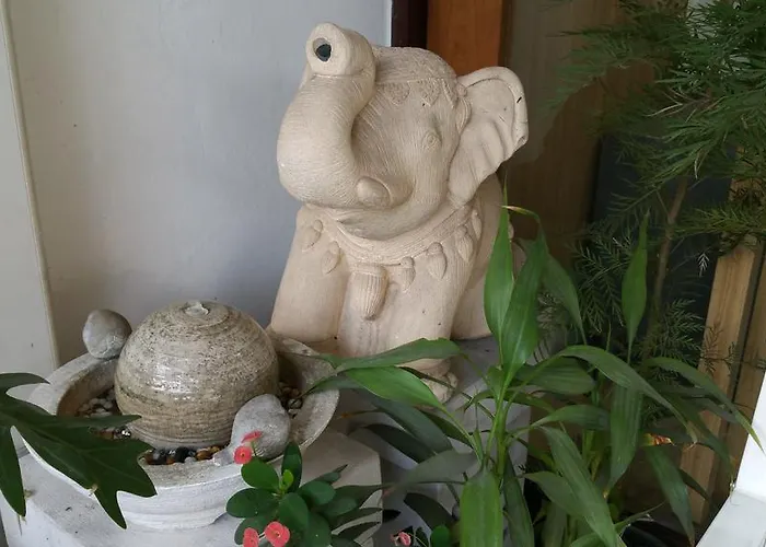 Ostello And Massage